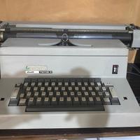 Macchina da scrivere Olivetti d’epoca
