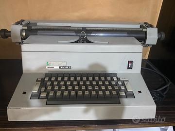 Macchina da scrivere Olivetti d’epoca