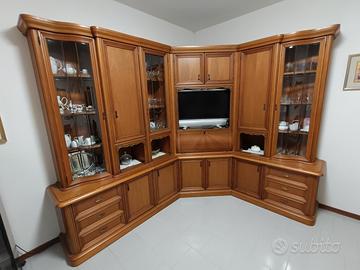 salotto in ciliegio con divano 