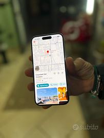 Iphone 15 perfetto e completo di tutto