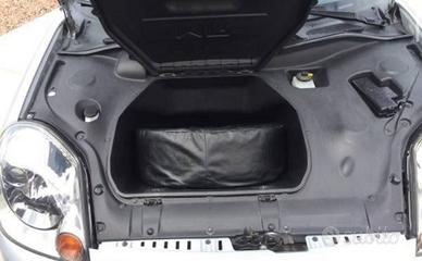 Baule toyota mr2