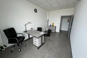 Uffici arredati moderni