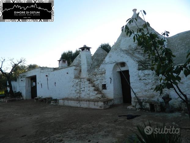 CEGLIE MESSAPICA - GRUPPO DI TRULLI con TERRENO 1