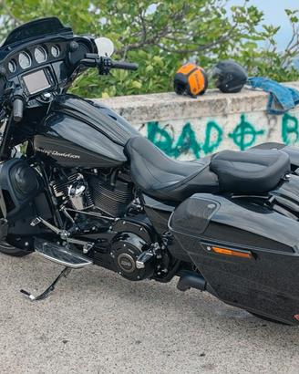 Harley Davidson street glide CVO
