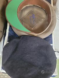 militaria vestiti giacche baschi  mostrine etc..
