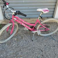 Bici ragazza 24" rosa - Atala - pedali alluminio