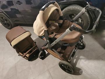 passeggino e ovetto auto