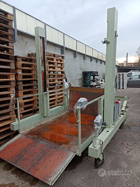Pedana semovente carica/scarica camion