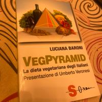 Libro Veg pyramid