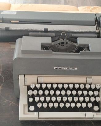 macchina da scrivere  Olivetti 