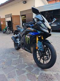 Yamaha yzfr125 Monster edition 
