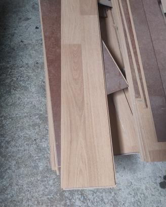 pavimento laminato flotta