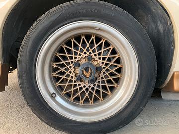 Cerchi con pneumatici originali da 16  Pontiac GTA