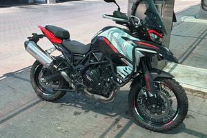 Benelli trk 702 X