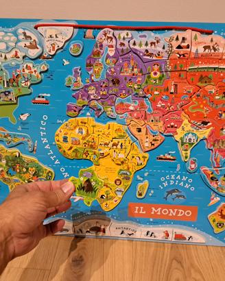 Puzzle Magnetico Carta del Mondo in Legno