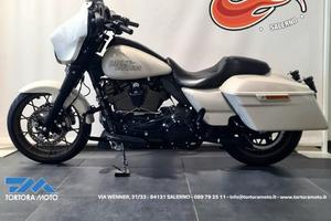 HARLEY DAVIDSON Street Glide 117 1923 Street Glide