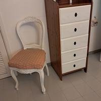 sedia stile shabby piu' cassettiera