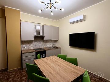 Appartamento ristrutturato e arredato con terrazzo