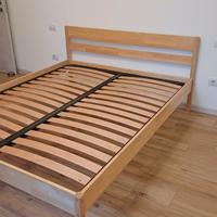 Letto matrimoniale con rete