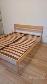 Letto matrimoniale con rete