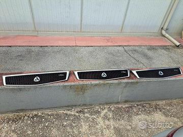 GRIGLIA MASCHERINA ANTERIORE Y10