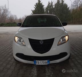 Lancia Ypsilon 1.2 gpl