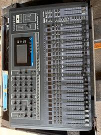 mixer soundcraft impact