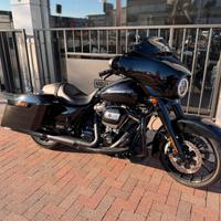 Harley-davidson Touring Street Glide FLHXS