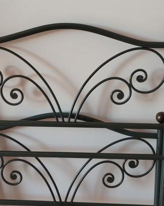 letto singolo in ferro battuto 