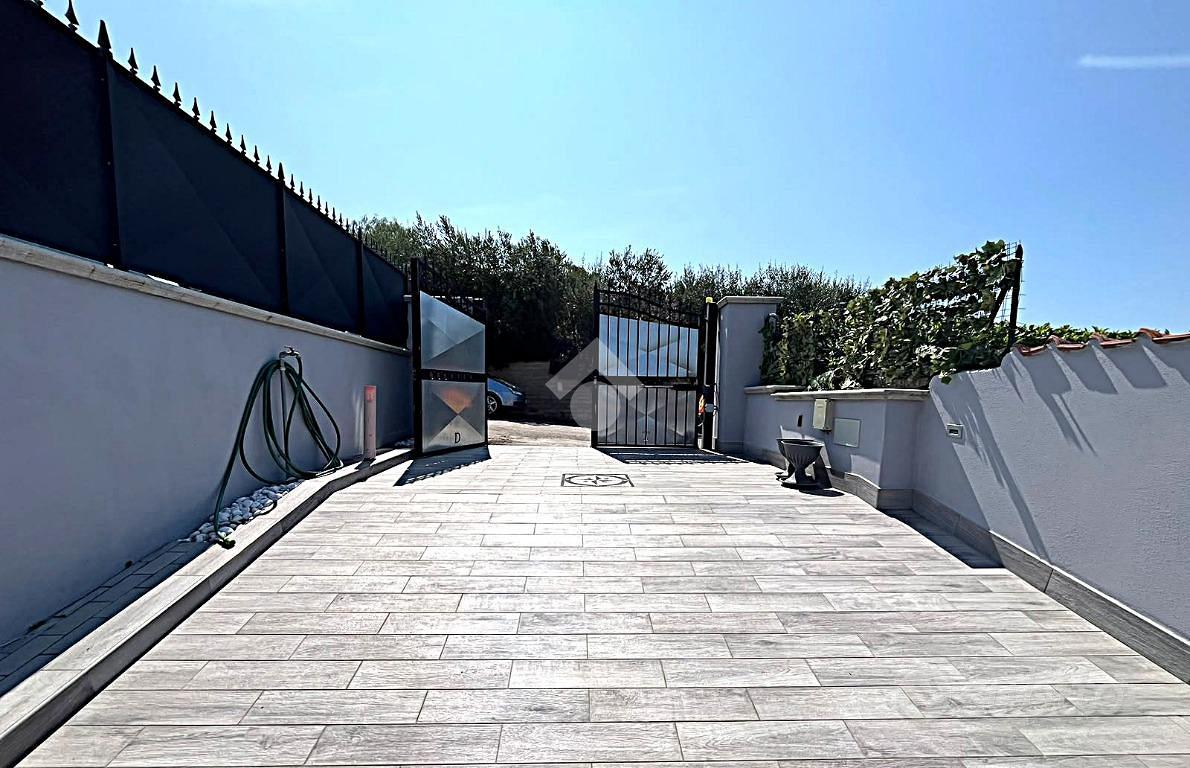 VILLA SINGOLA A ARDEA - Vista 5