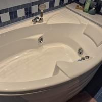 JACUZZI VASCA IDROMASSAGGIII