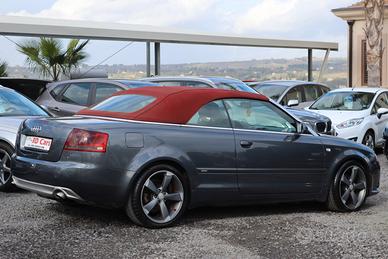 Audi A4 AUDI A4 S-LINE CABRIO 2.0 TDI