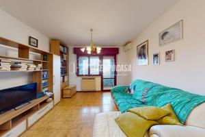 RIF: A030 Ampio appartamento pronto da abitare a B