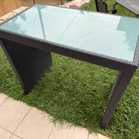 Tavolo alto da giardino in vetro