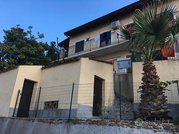 Villa singola con vista sulle Eolie