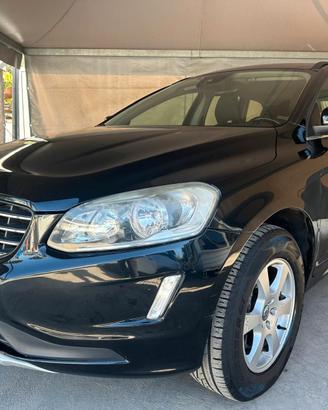 Volvo XC 60 XC60 D5 AWD Summum