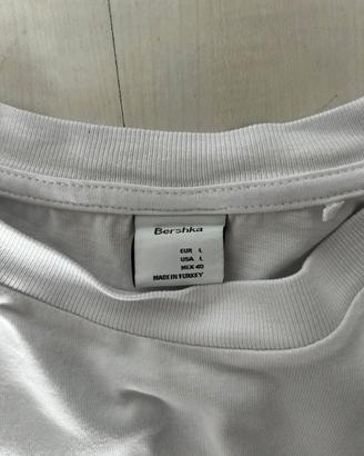 T-shirt Bershka Bianca "Take Away Coffee" Taglia L