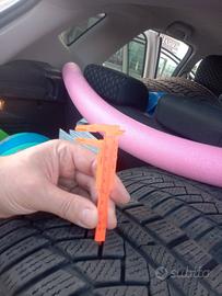 Gomme invernali Continental usate 5 e 4 millimetri