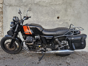 Motoguzzi V7 II Special
