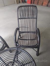 sedie e tavolo in vimini