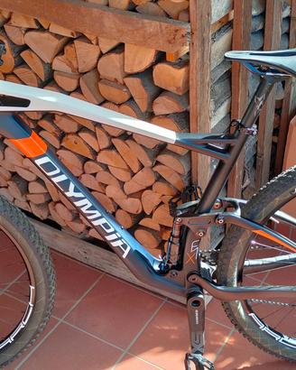 mtb Olympia F1X full carbonio e biammortizzata