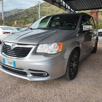 Lancia Voyager 2.8 Turbodiesel Platinum 177 CV