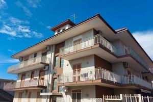 S.m. la stella: luminoso 3 vani con garage 32 mq