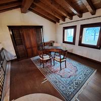Mobili stile antico