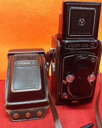 Fotocamera reflex  YASHICA anni 50