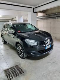 Nissan Qashqai nera 1.5 110cv anno 2012 