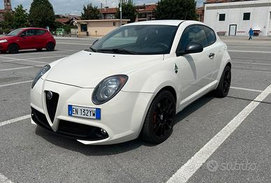 Alfa Romeo mito quadrifoglio