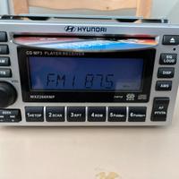 AUTORADIO CON LETTORE CD