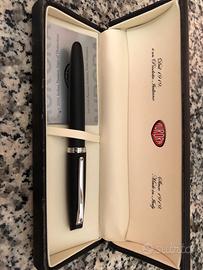 Penna originale Aurora nera opaca