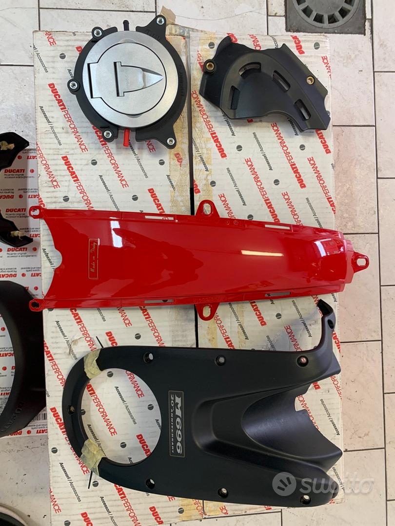 Moto Ricambi Ducati Monster 696 COPRI SERBATOIO FASCIA SUPERIORE